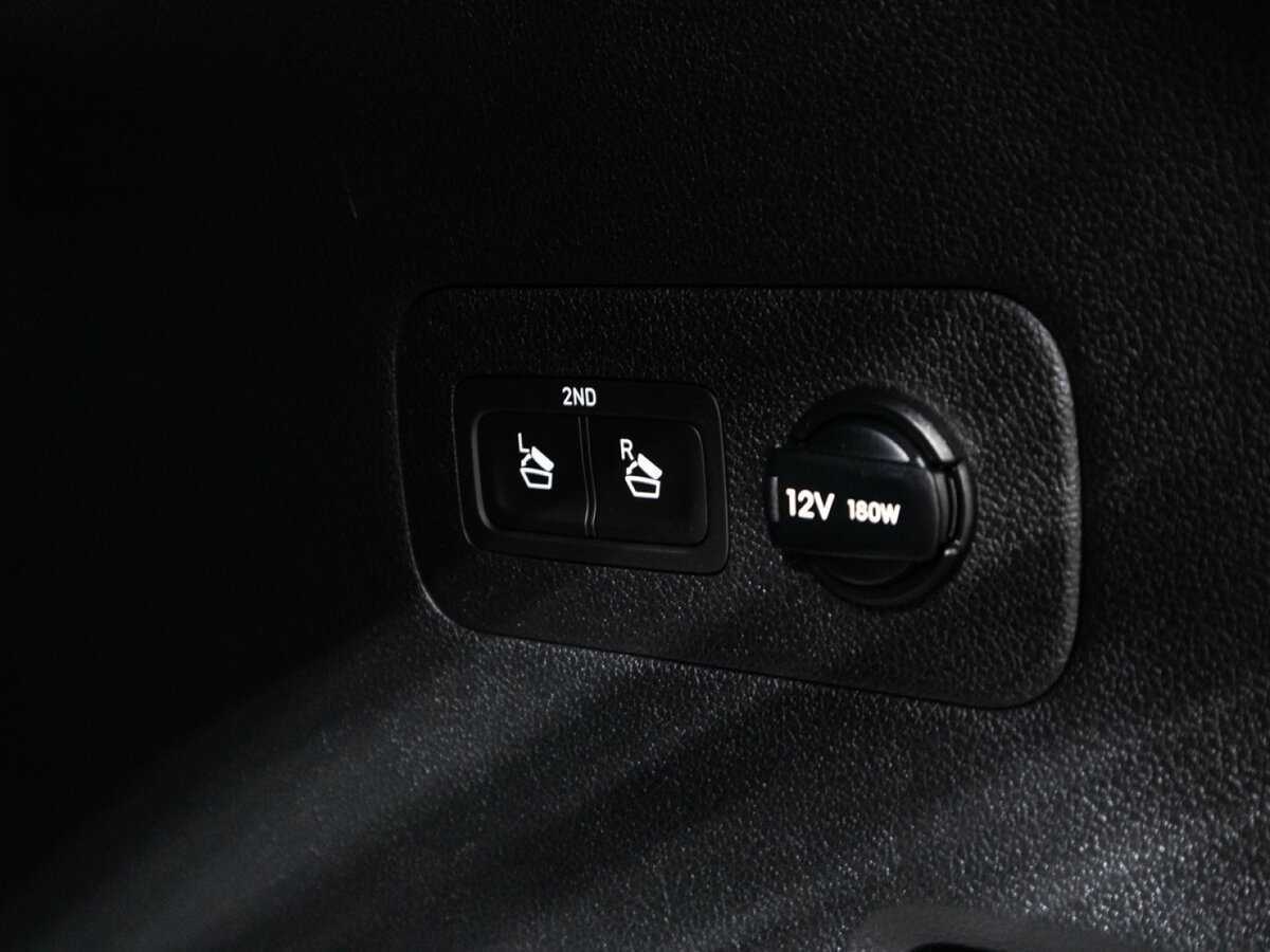 Купить Hyundai Santa Fe с пробегом. Фото: #16