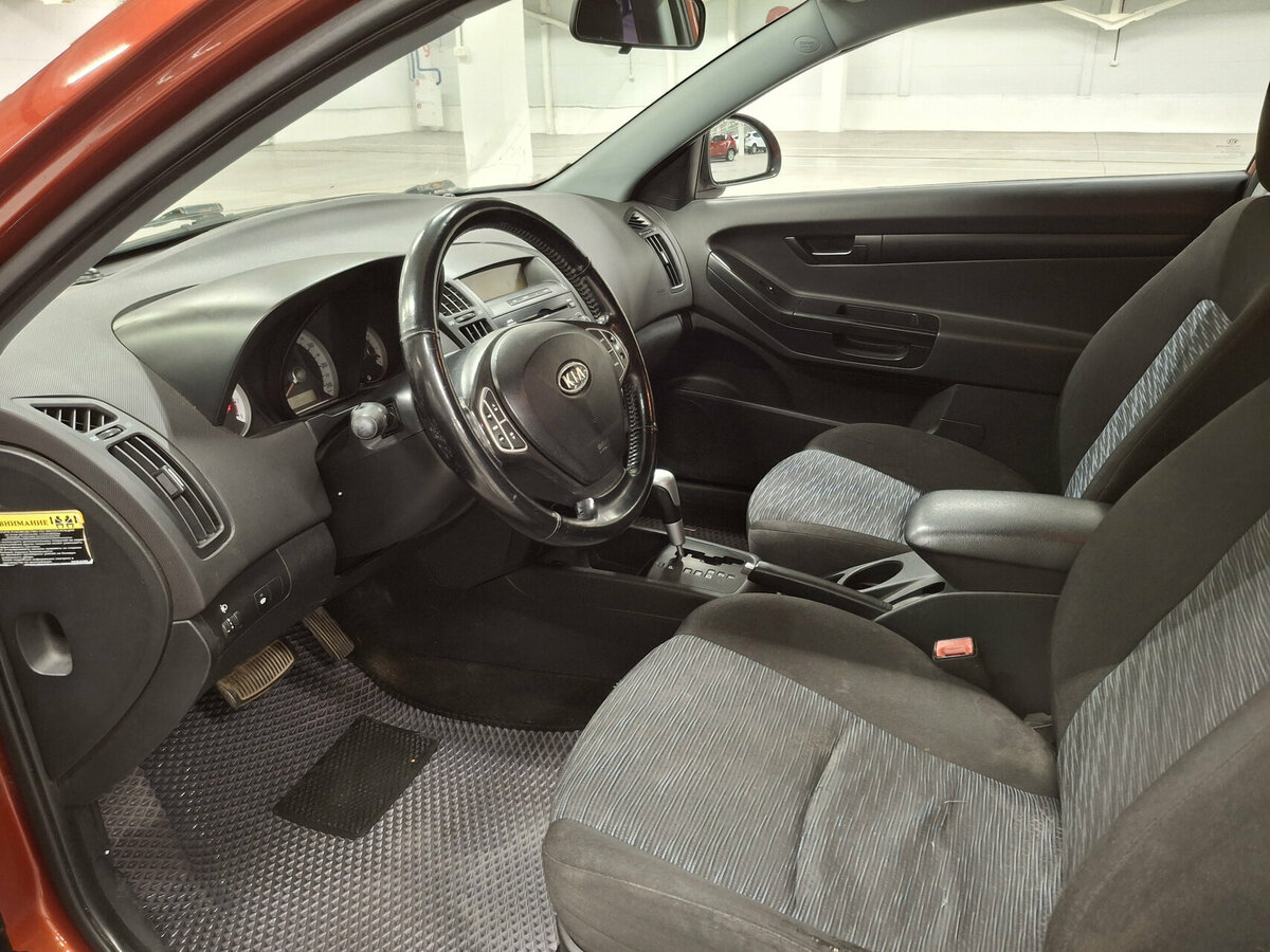 Купить Kia Ceed с пробегом. Фото: #15