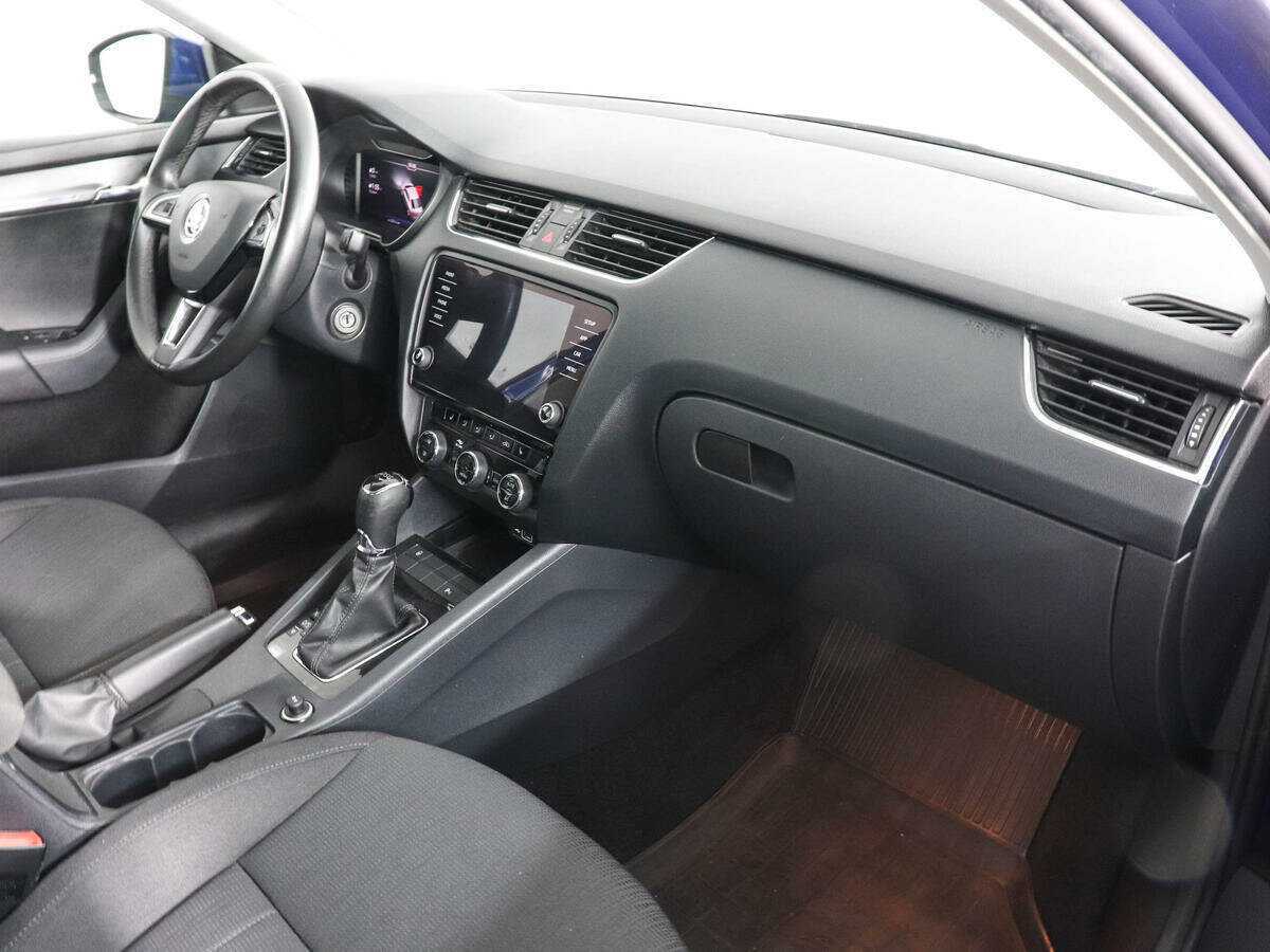 Купить Skoda Octavia с пробегом. Фото: #9