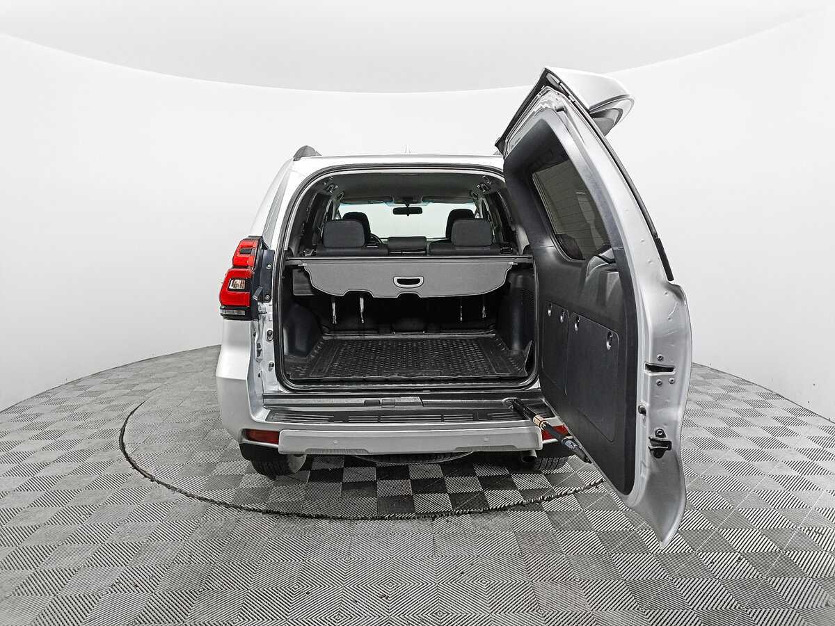 Купить Toyota Land Cruiser Prado с пробегом. Фото: #9
