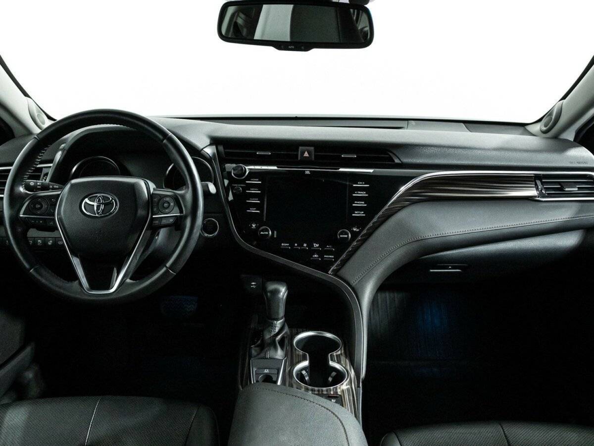 Купить Toyota Camry с пробегом. Фото: #12