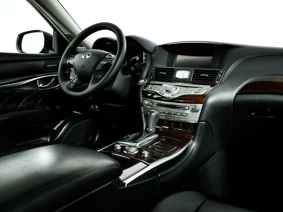 Купить Infiniti Q70 с пробегом. Фото: #8