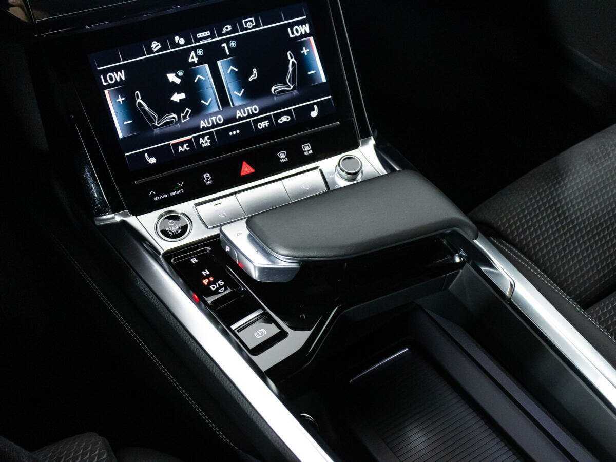Купить Audi e-tron с пробегом. Фото: #15
