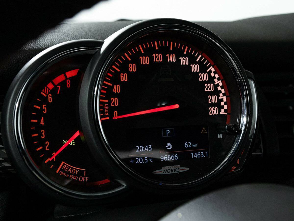 Купить Mini Hatch с пробегом. Фото: #11