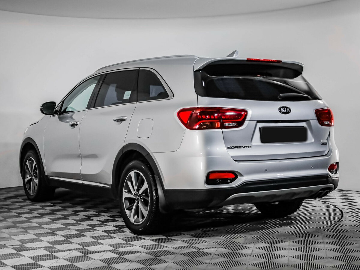 Купить Kia Sorento с пробегом. Фото: #6