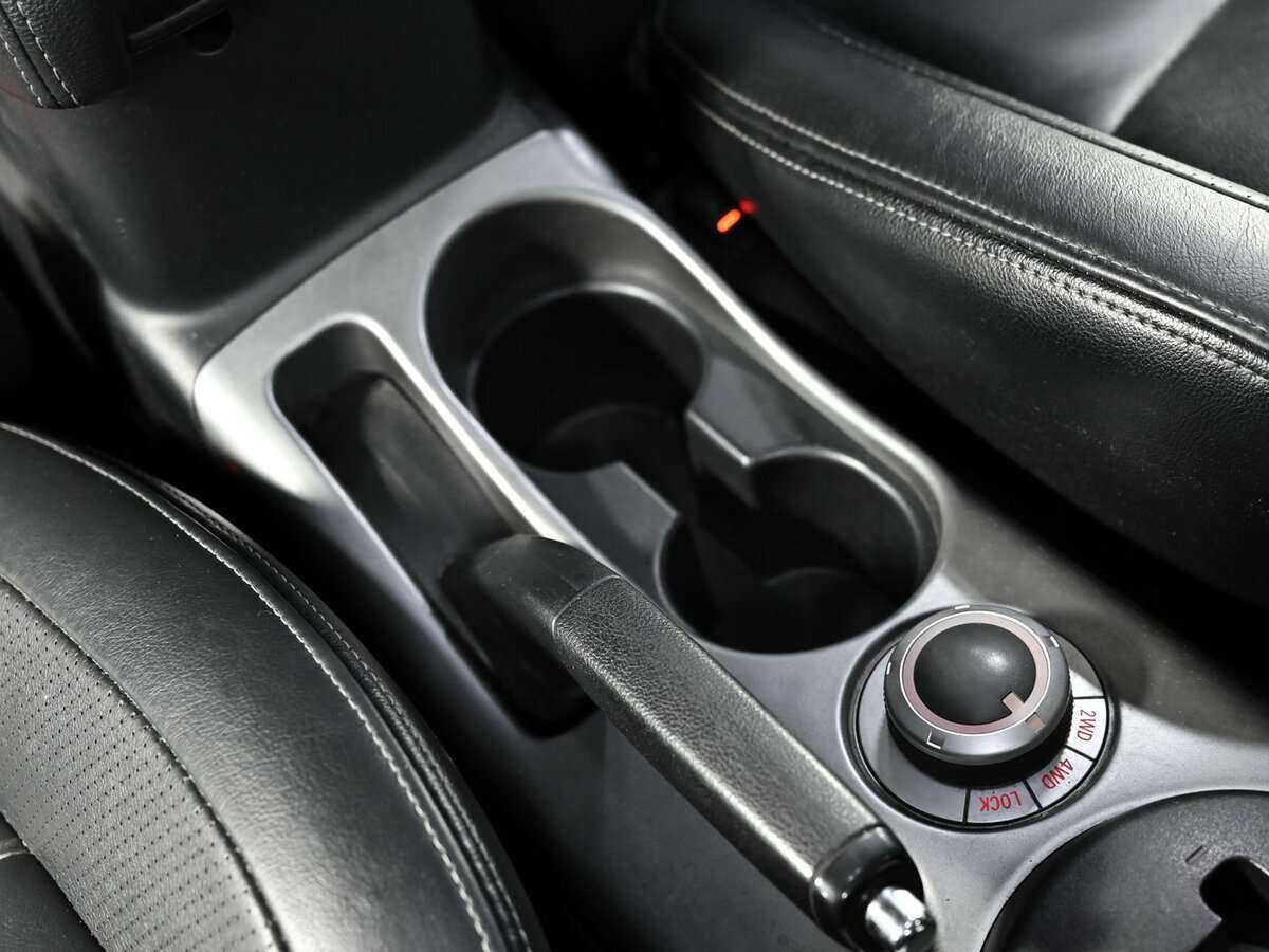 Купить Mitsubishi Outlander с пробегом. Фото: #10