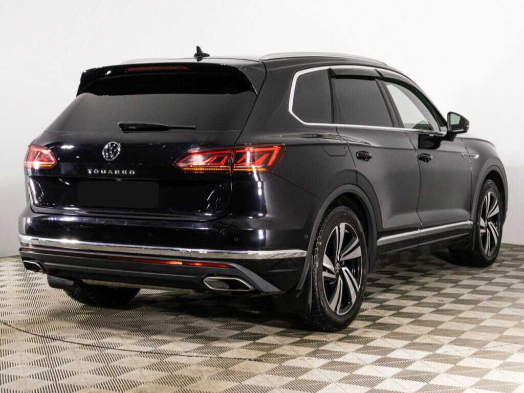 Купить Volkswagen Touareg с пробегом. Фото: #4