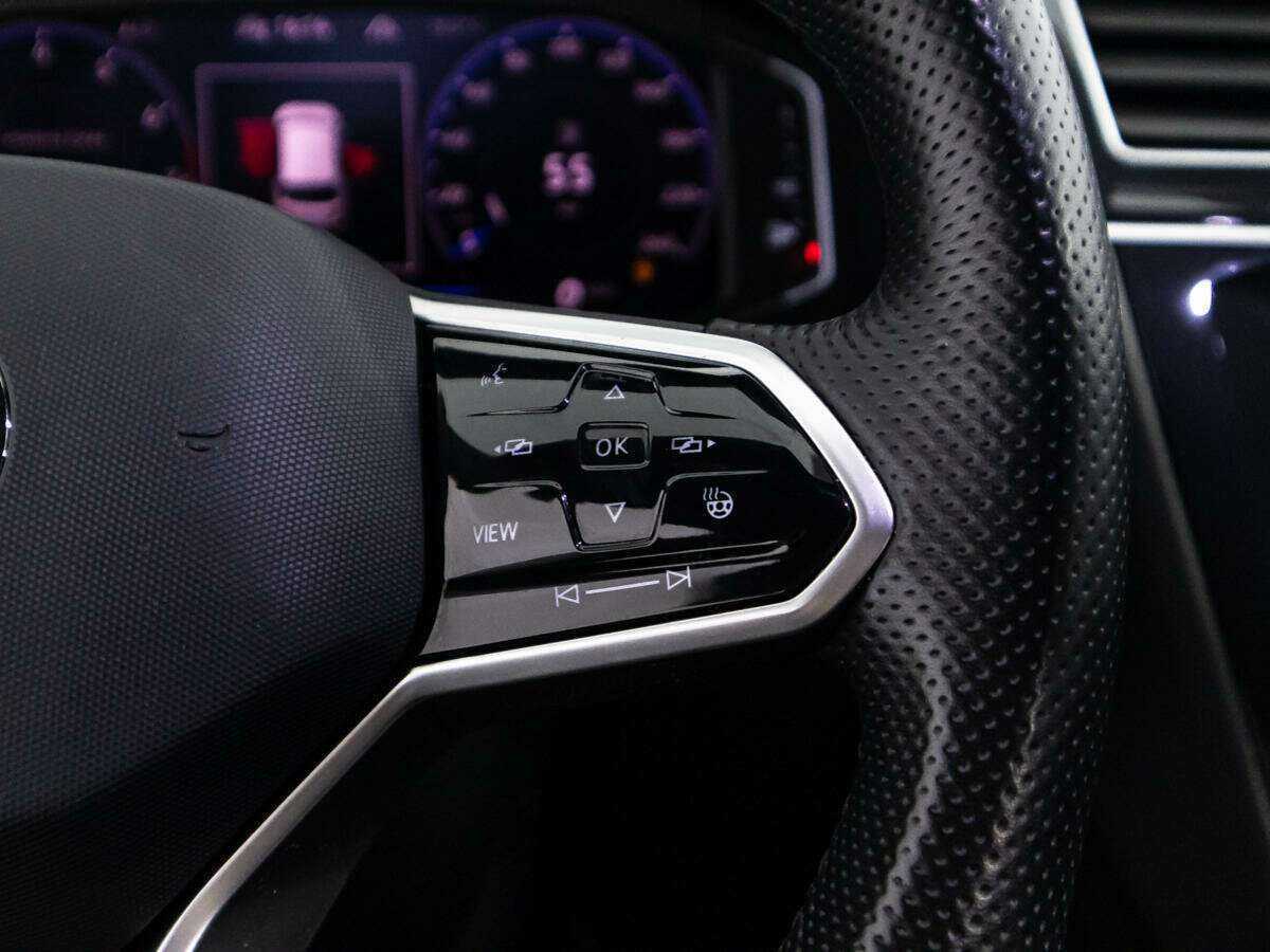 Купить Volkswagen Tiguan с пробегом. Фото: #21