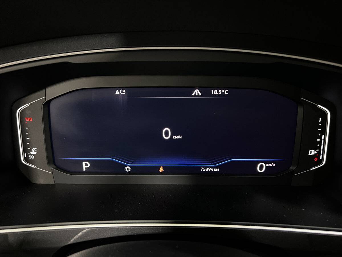 Купить Volkswagen Tiguan с пробегом. Фото: #12