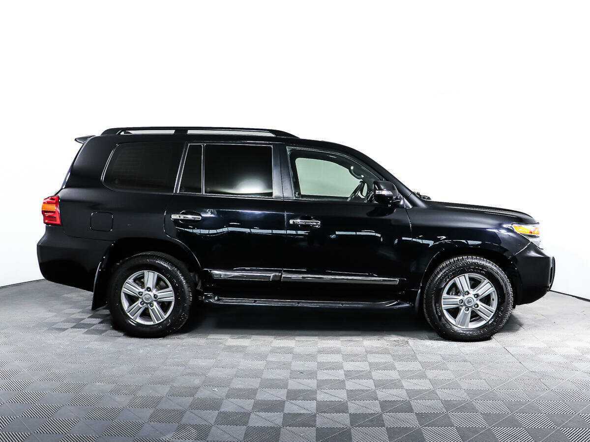 Купить Toyota Land Cruiser с пробегом. Фото: #3