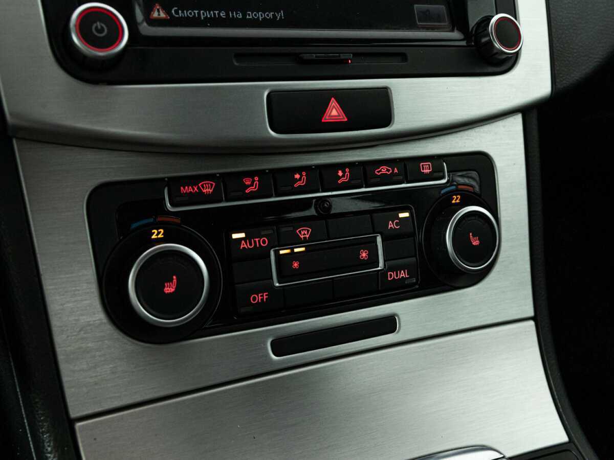 Купить Volkswagen Passat с пробегом. Фото: #15