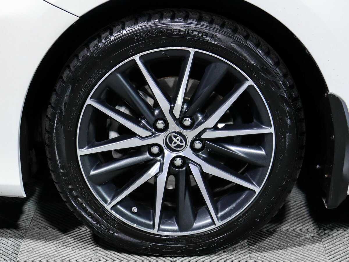 Купить Toyota Camry с пробегом. Фото: #11