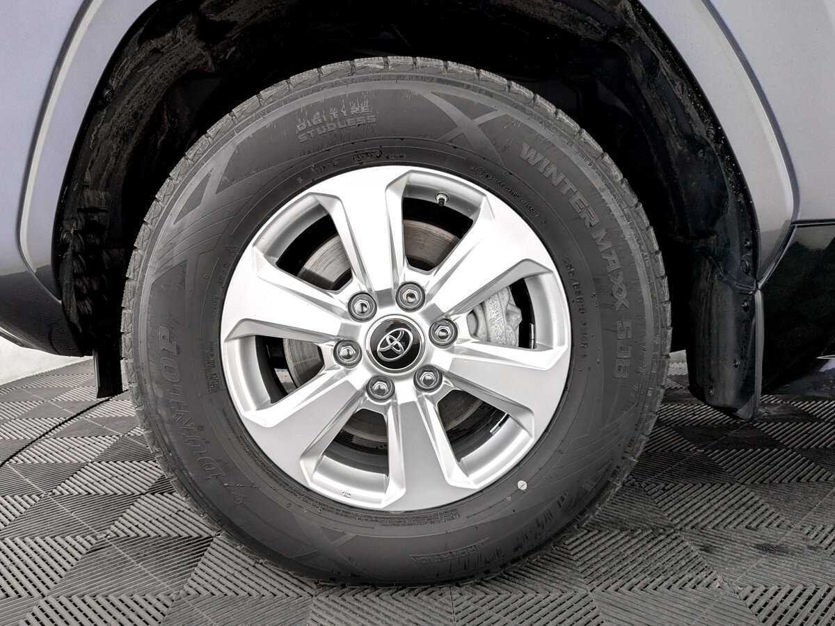 Купить Toyota Land Cruiser с пробегом. Фото: #17