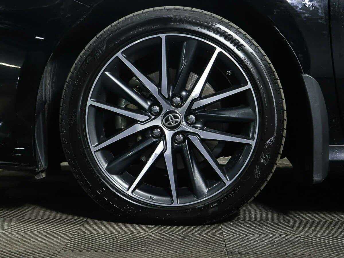 Купить Toyota Camry с пробегом. Фото: #14