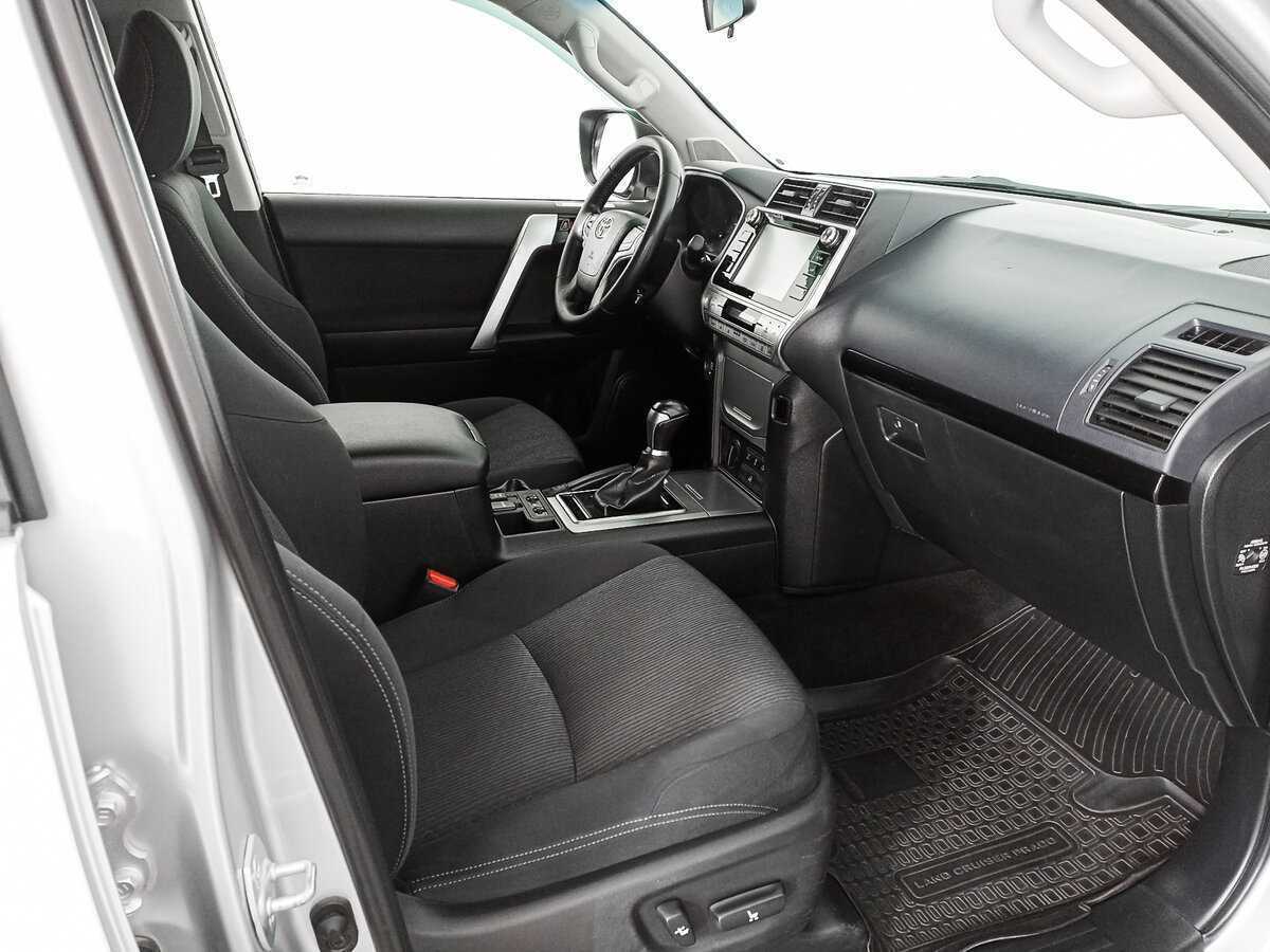 Купить Toyota Land Cruiser Prado с пробегом. Фото: #10