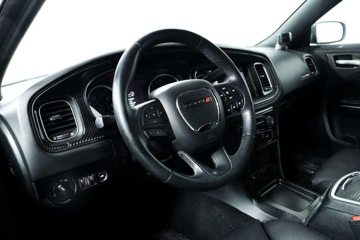 Купить Dodge Charger с пробегом. Фото: #12