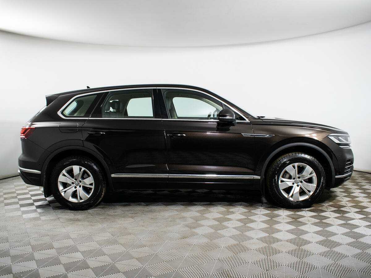 Купить Volkswagen Touareg с пробегом. Фото: #3