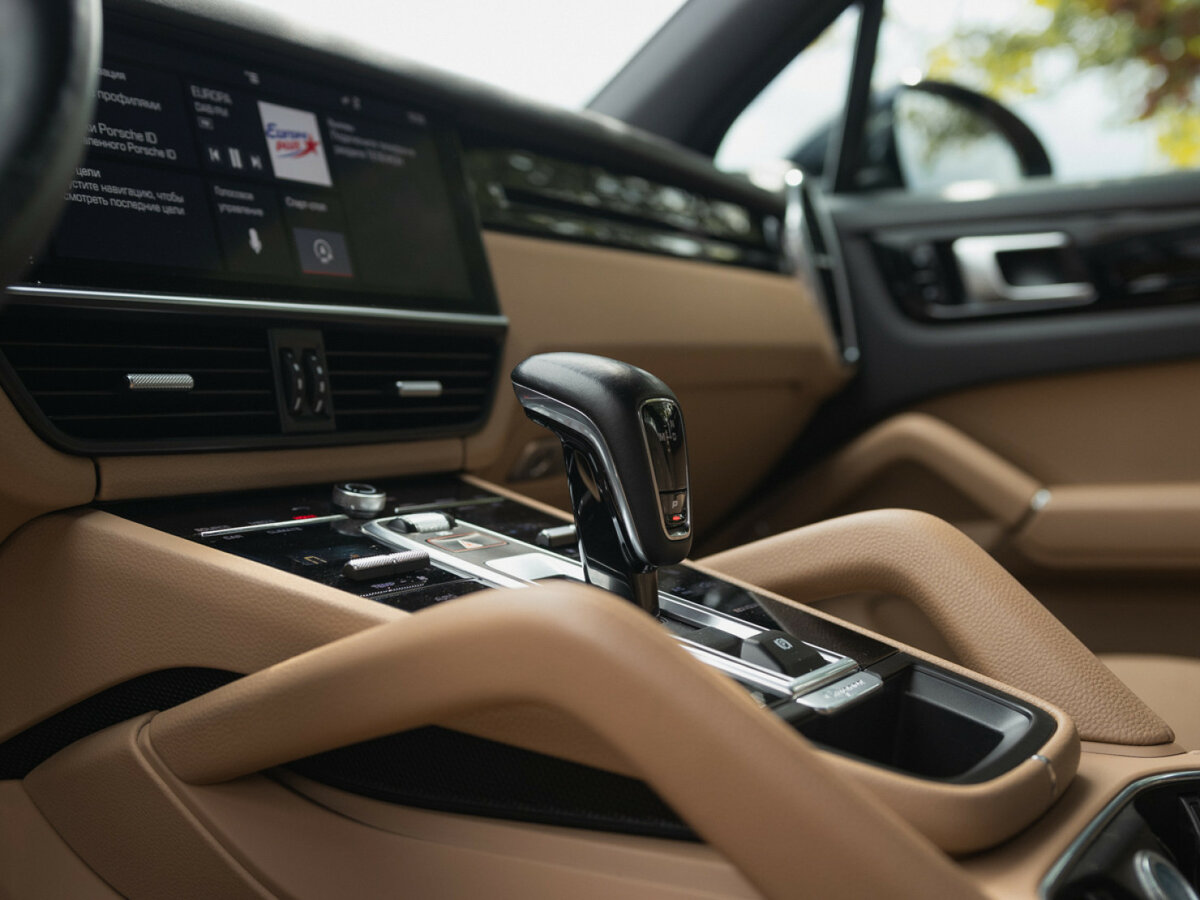 Купить Porsche Cayenne с пробегом. Фото: #24