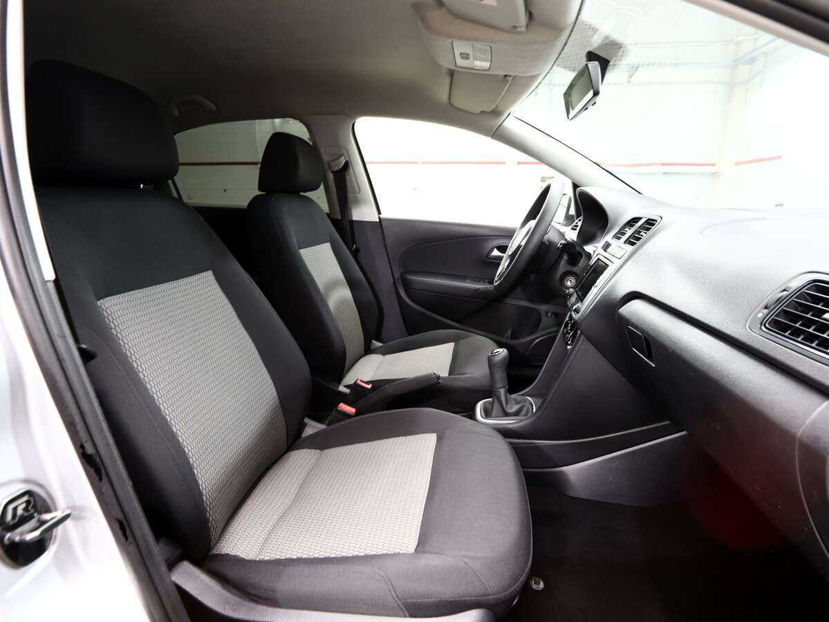 Купить Volkswagen Polo с пробегом. Фото: #11