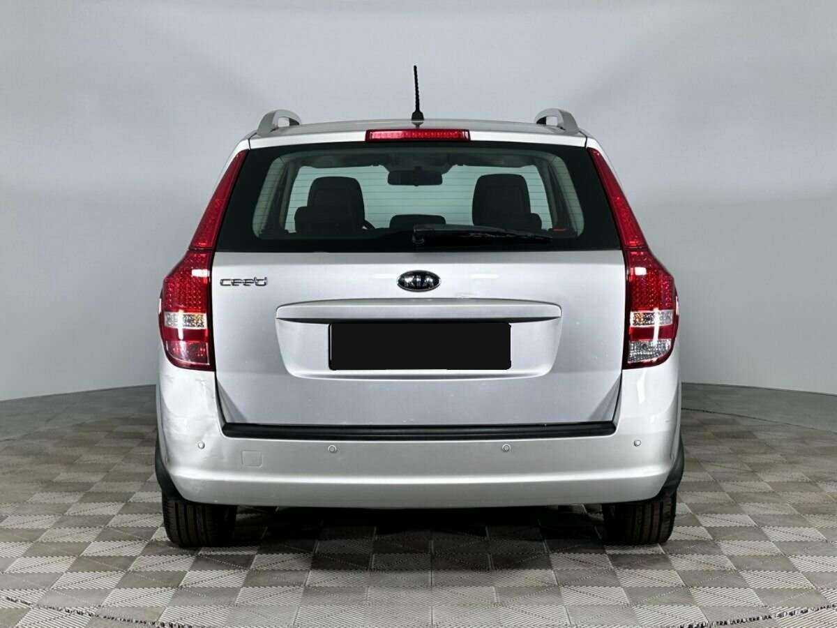 Купить Kia Ceed с пробегом. Фото: #3