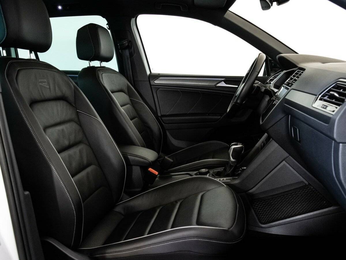 Купить Volkswagen Tiguan с пробегом. Фото: #19