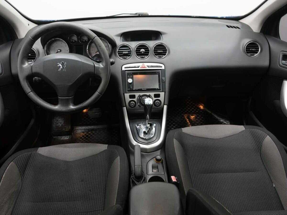 Купить Peugeot 308 с пробегом. Фото: #12