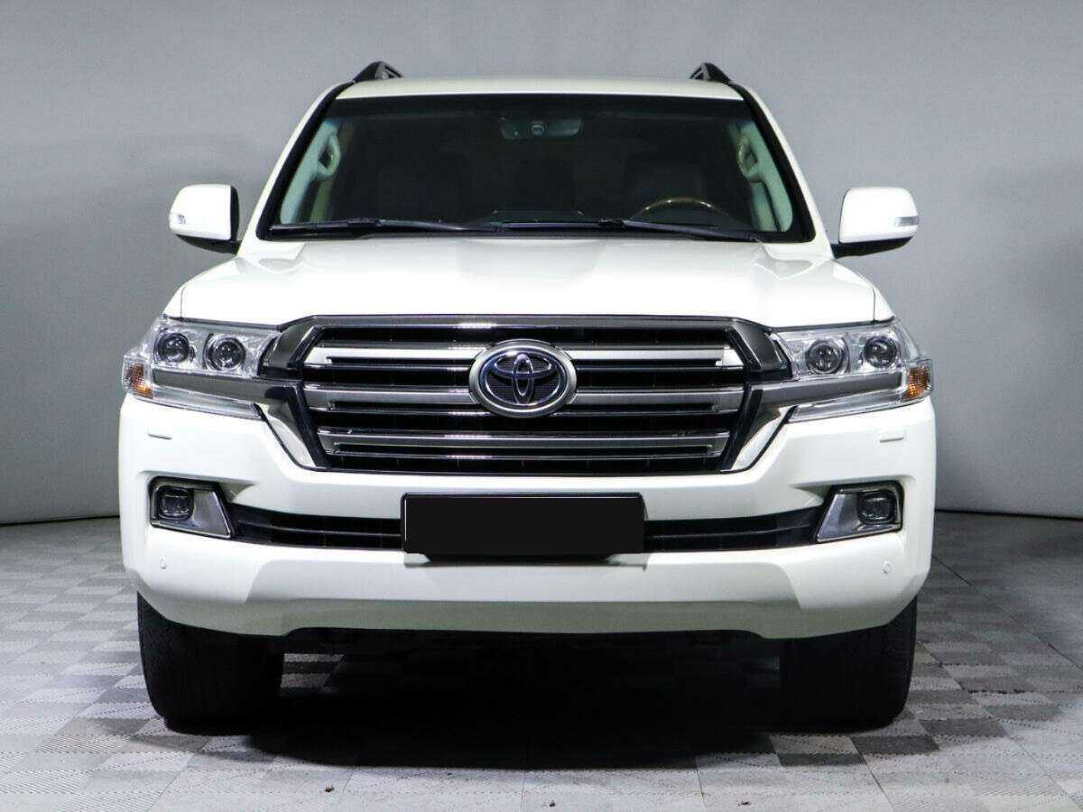 Купить Toyota Land Cruiser с пробегом. Фото: #1
