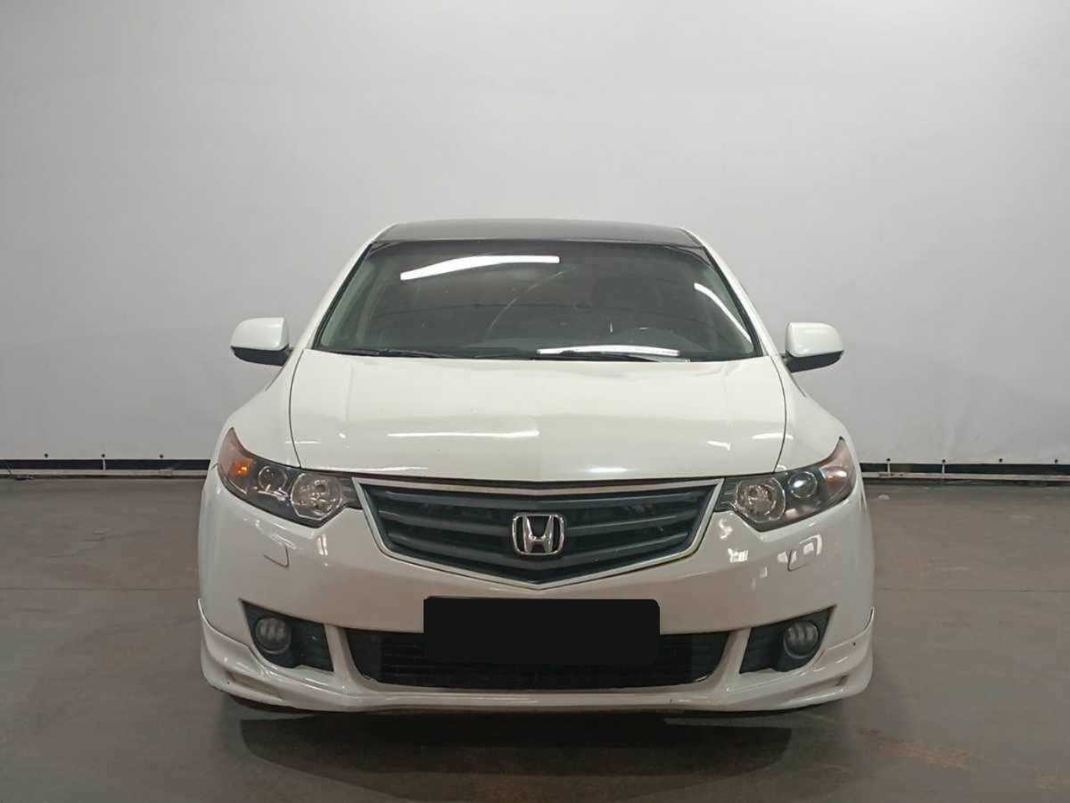 Купить Honda Accord с пробегом. Фото: #1