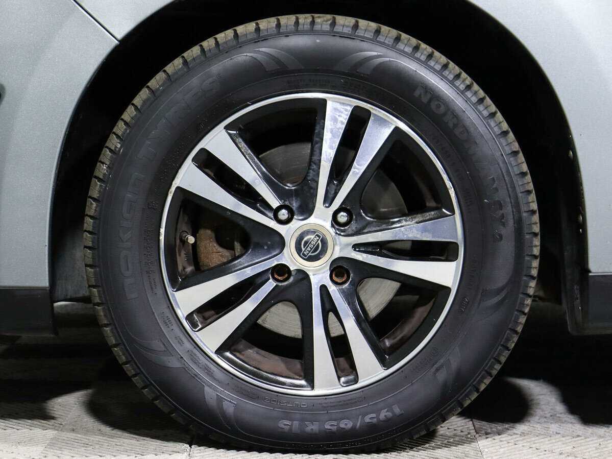 Купить Nissan Tiida с пробегом. Фото: #12