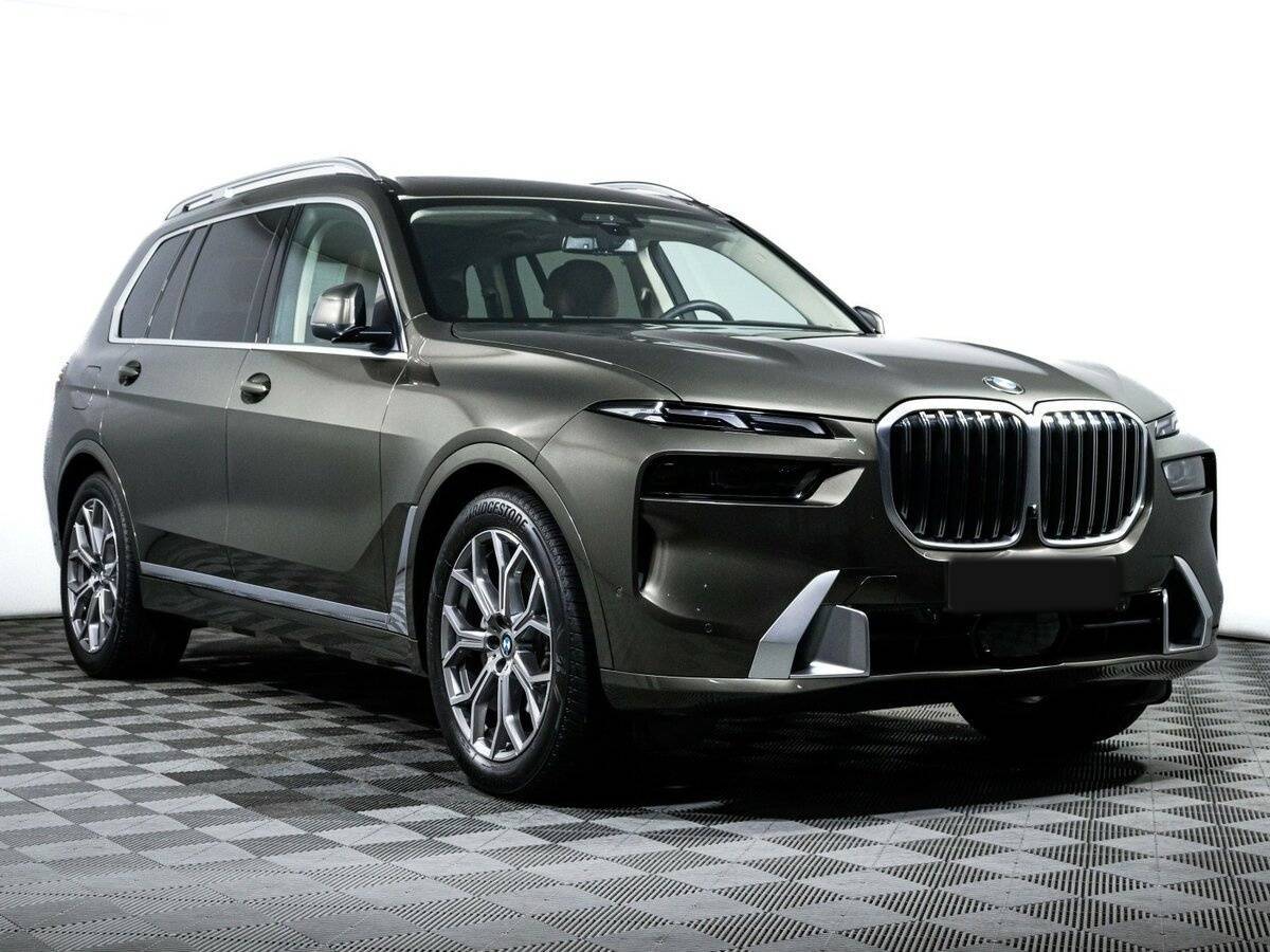 Купить BMW X7 с пробегом. Фото: #2