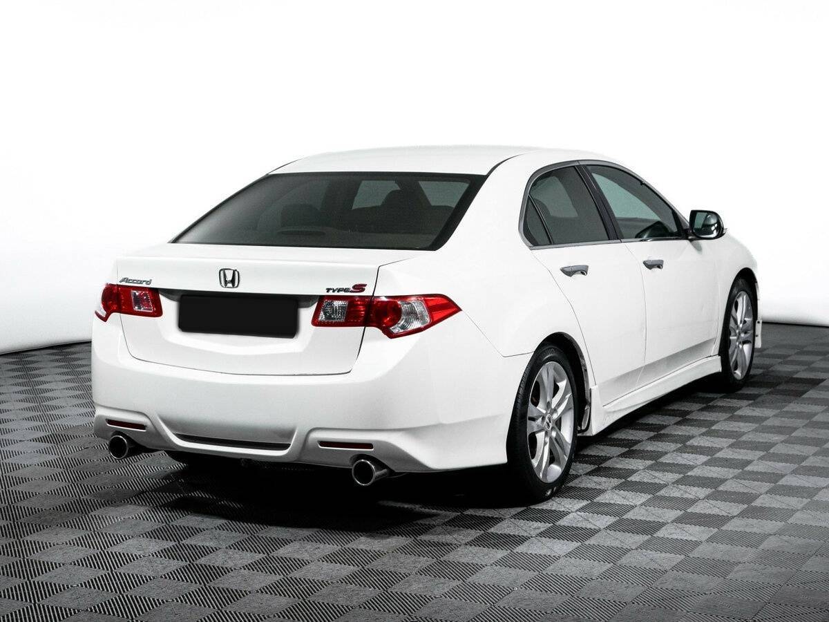 Купить Honda Accord с пробегом. Фото: #4