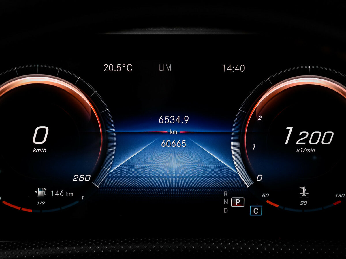 Купить Mercedes-Benz CLA с пробегом. Фото: #10