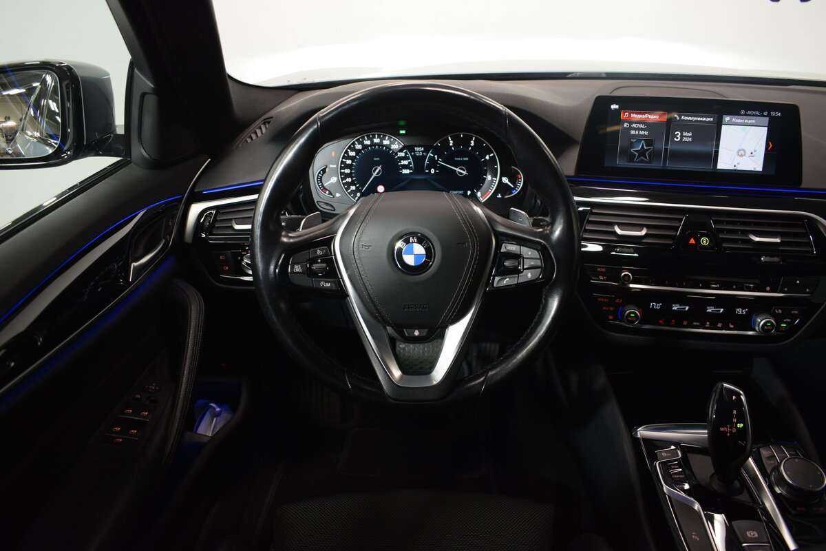 Купить BMW 5 серии с пробегом. Фото: #8