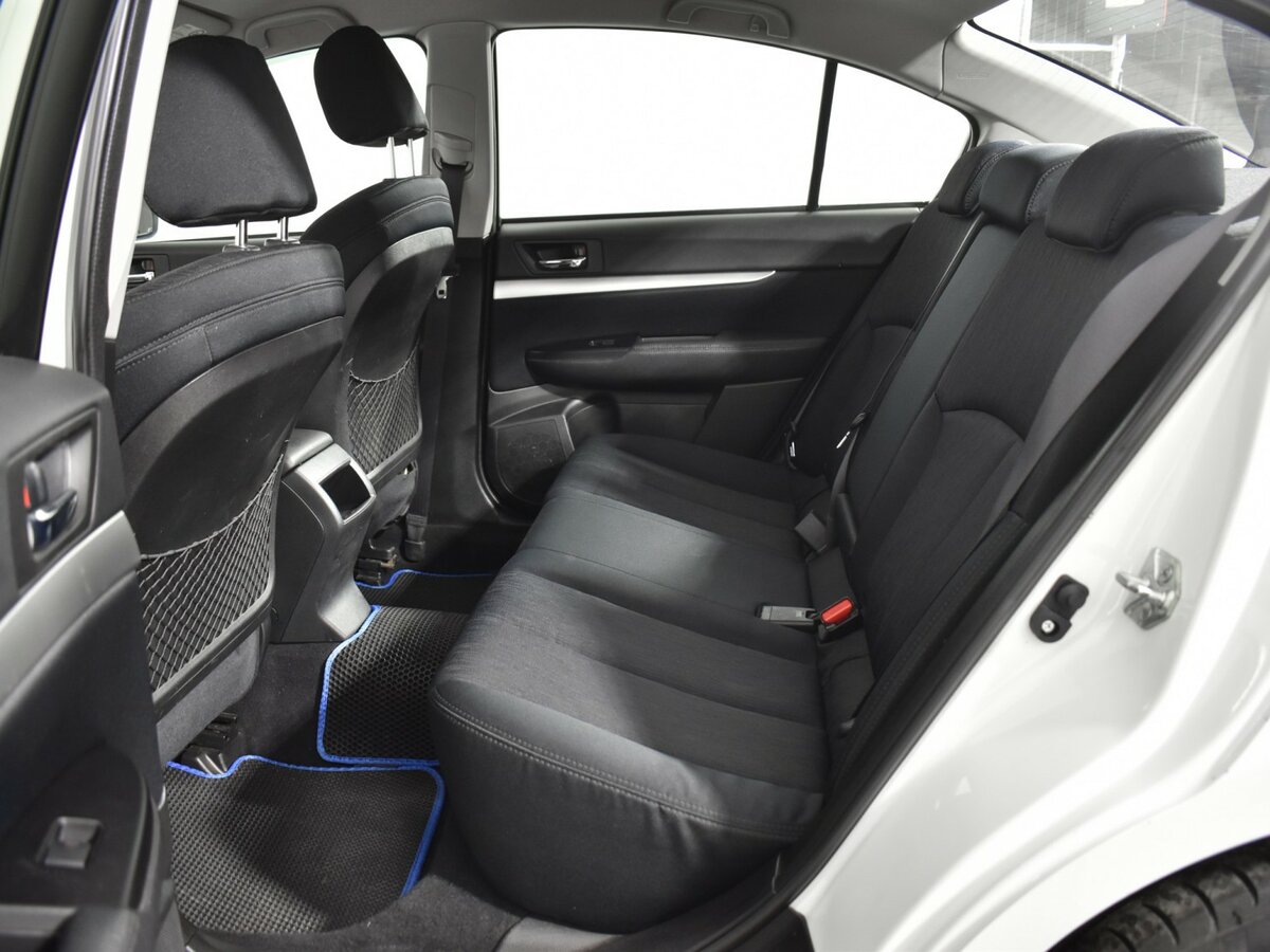 Купить Subaru Legacy с пробегом. Фото: #9