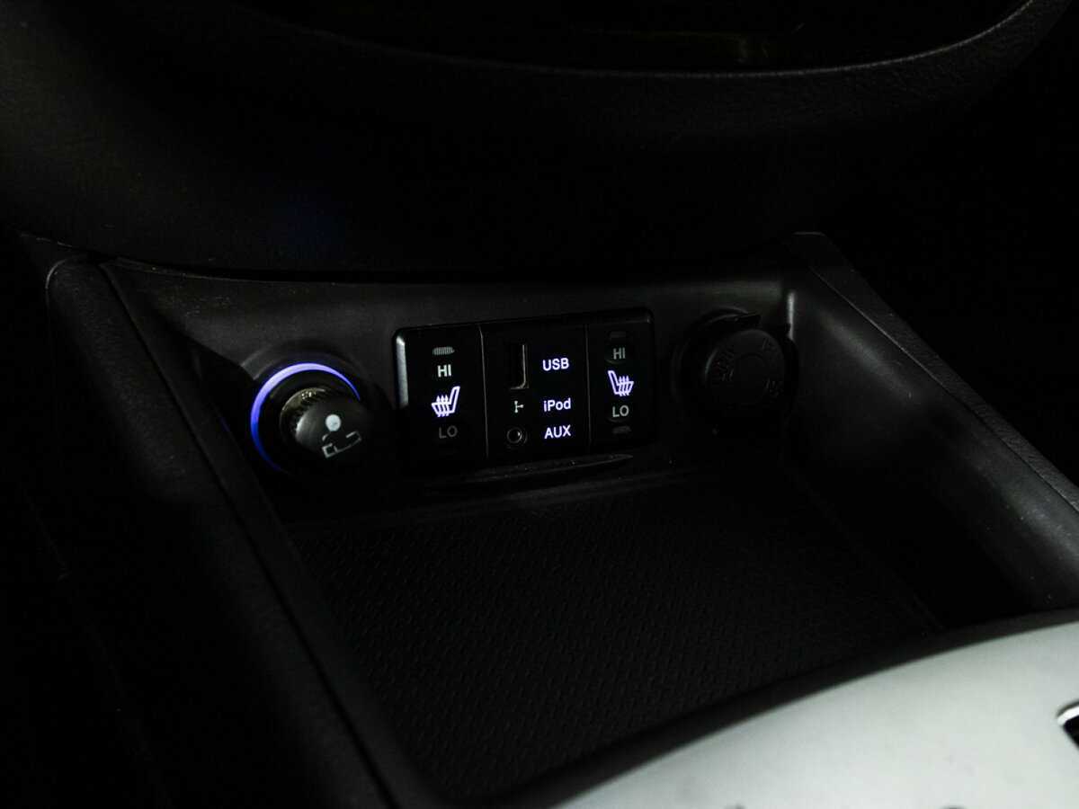 Купить Hyundai Santa Fe с пробегом. Фото: #18