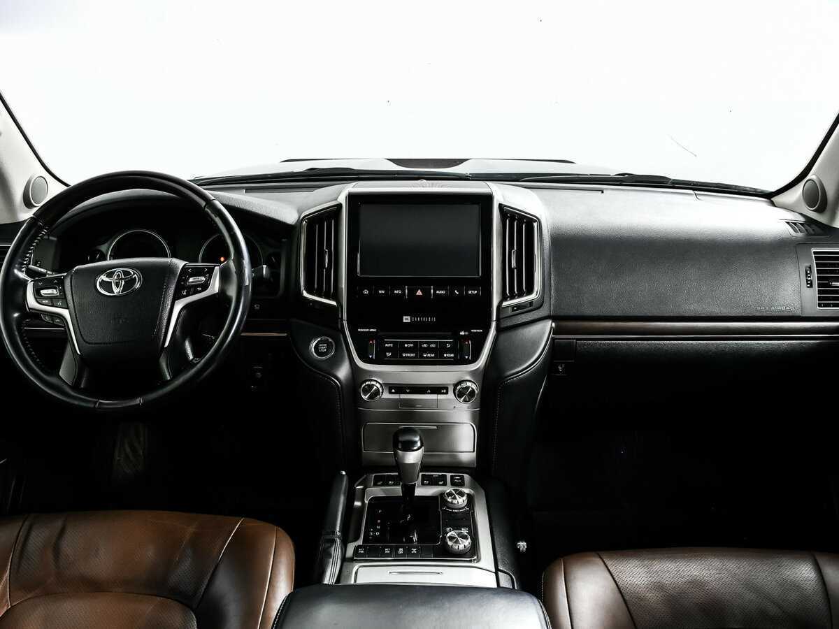 Купить Toyota Land Cruiser с пробегом. Фото: #10