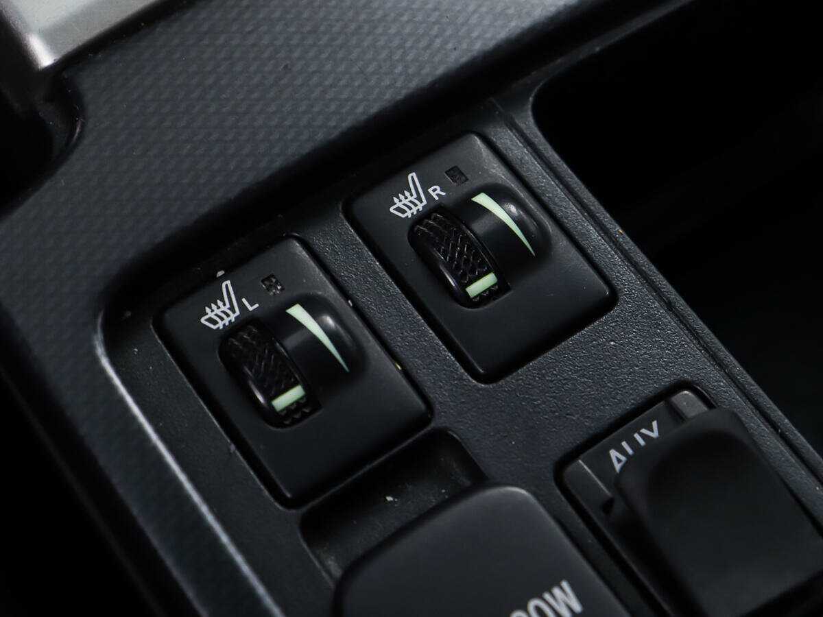 Купить Toyota Land Cruiser Prado с пробегом. Фото: #18