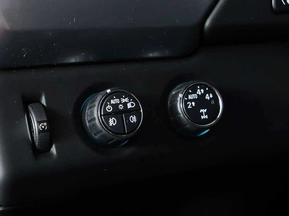 Купить Chevrolet Tahoe с пробегом. Фото: #16