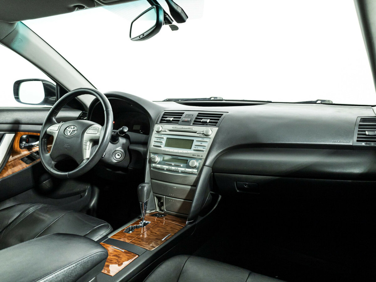 Купить Toyota Camry с пробегом. Фото: #8