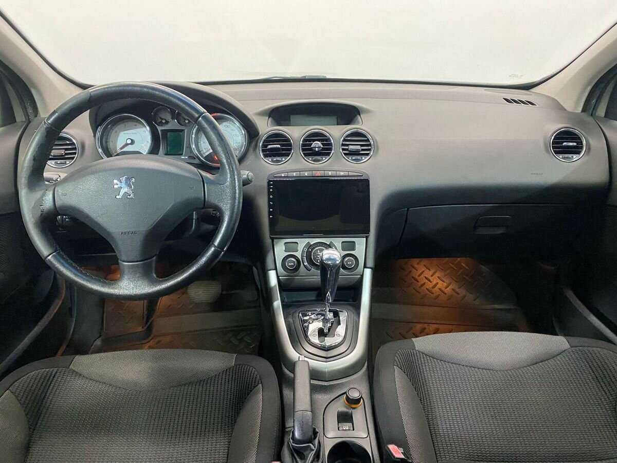 Купить Peugeot 308 с пробегом. Фото: #8