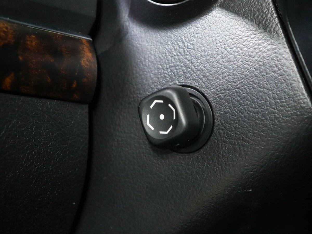 Купить Toyota Land Cruiser с пробегом. Фото: #17