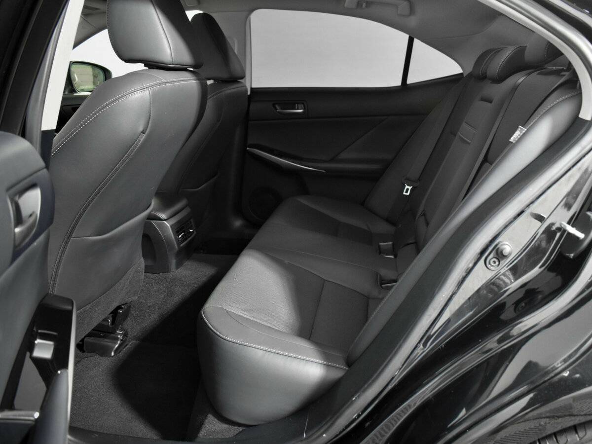 Купить Lexus IS с пробегом. Фото: #11