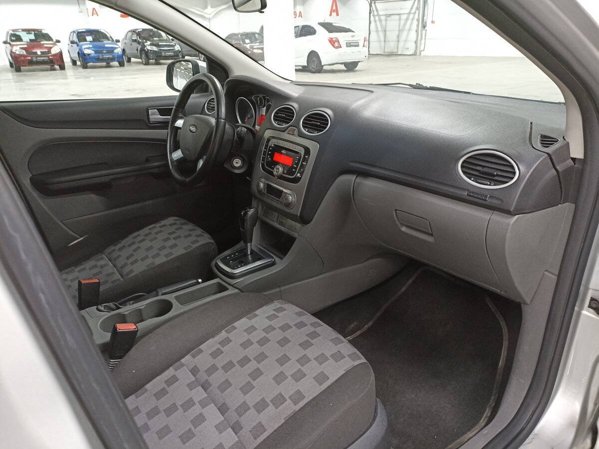 Купить Ford Focus с пробегом. Фото: #10