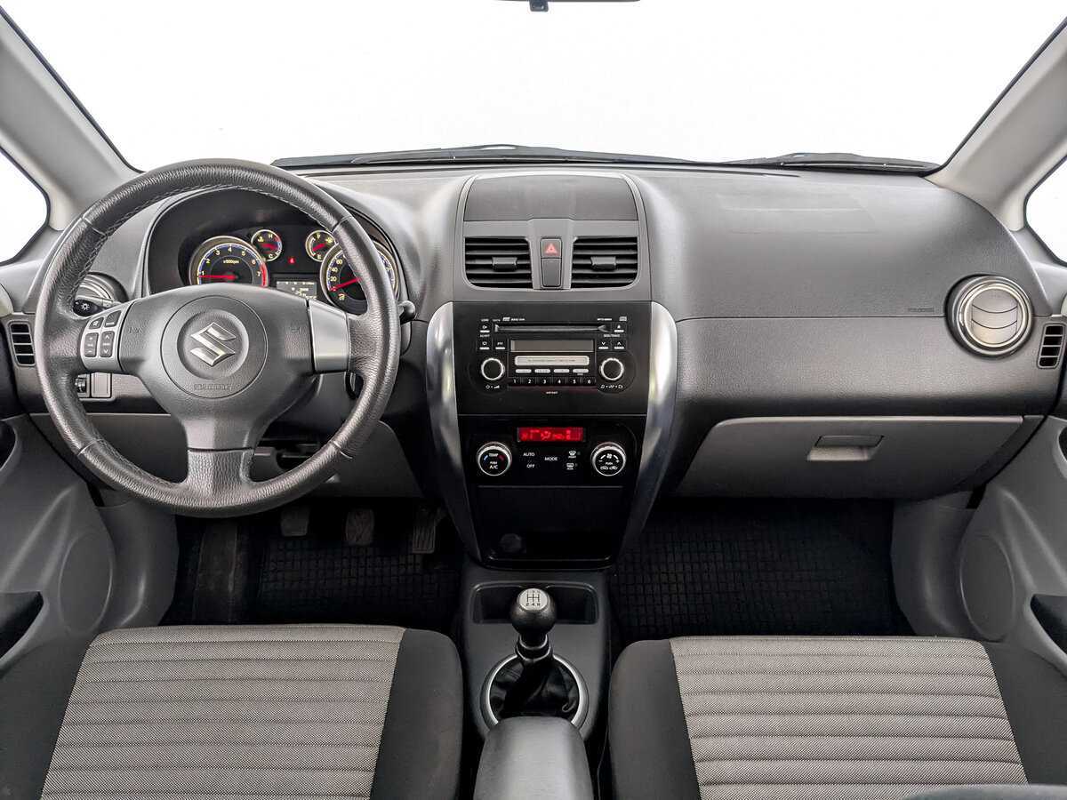 Купить Suzuki SX4 с пробегом. Фото: #13