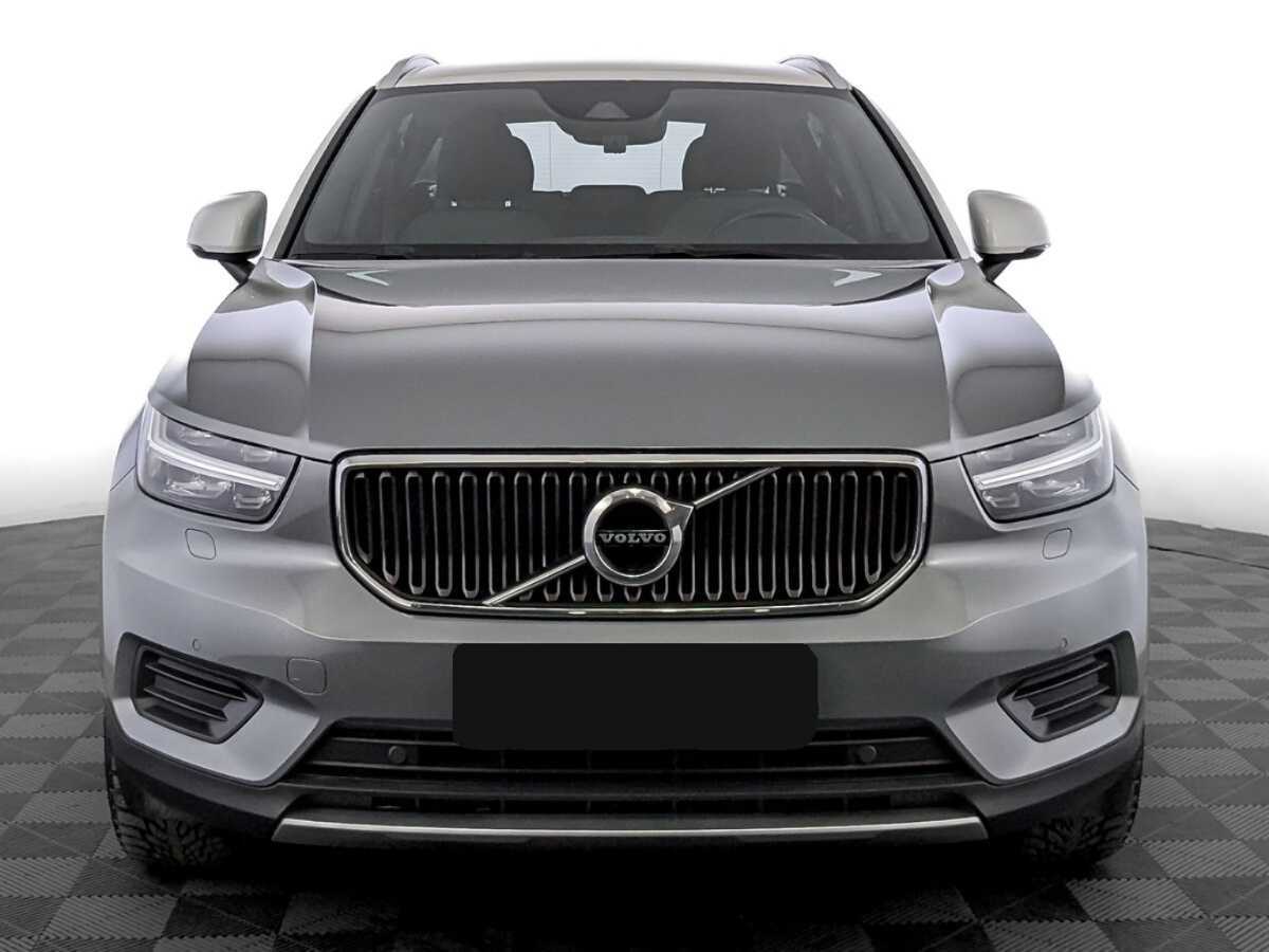 Купить Volvo XC40 с пробегом. Фото: #1