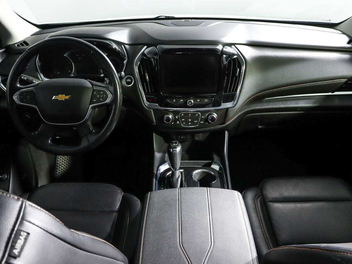 Купить Chevrolet Traverse с пробегом. Фото: #9