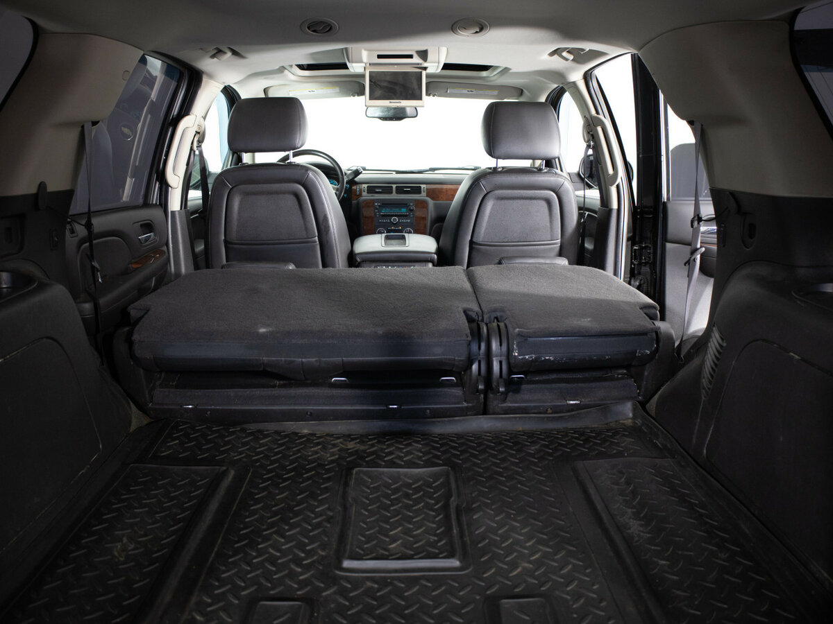 Купить Chevrolet Tahoe с пробегом. Фото: #21