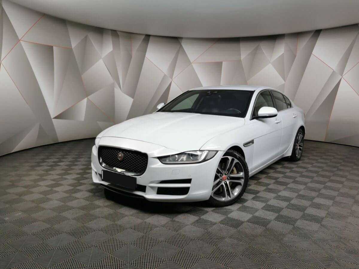 Купить Jaguar XE с пробегом. Фото: #0