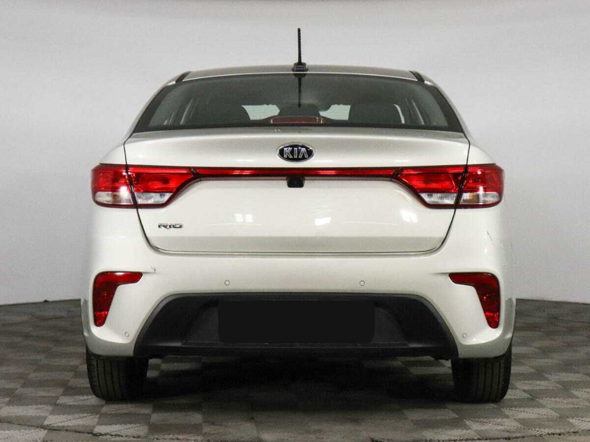 Купить Kia Rio с пробегом. Фото: #5