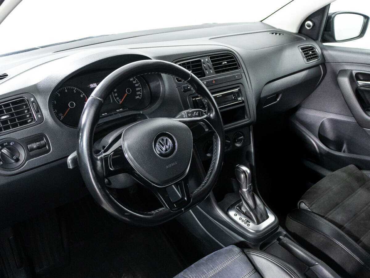 Купить Volkswagen Polo с пробегом. Фото: #10